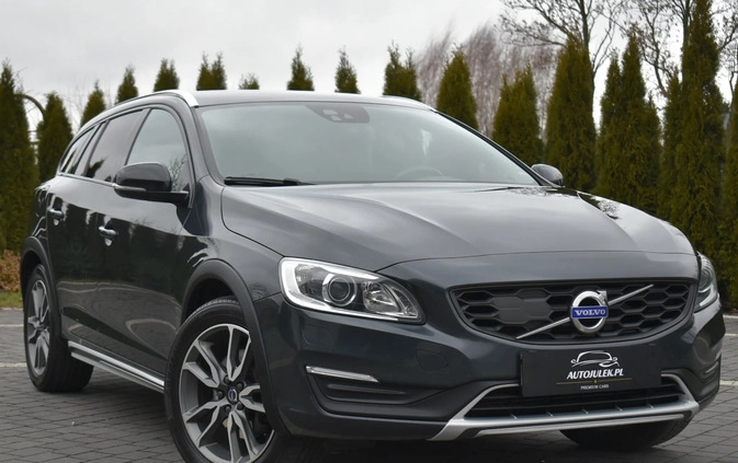 Volvo V60 Cross Country cena 79900 przebieg: 210000, rok produkcji 2017 z Prószków małe 781